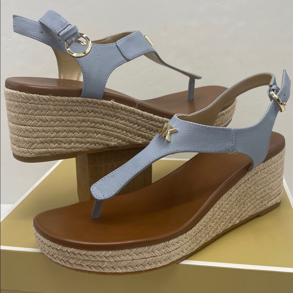 Michael Kors LANEY THONG FAUX LEATHER Pale Blue
40TOLAMS2L Heeled Sandals Wedge - Picture 9 of 16